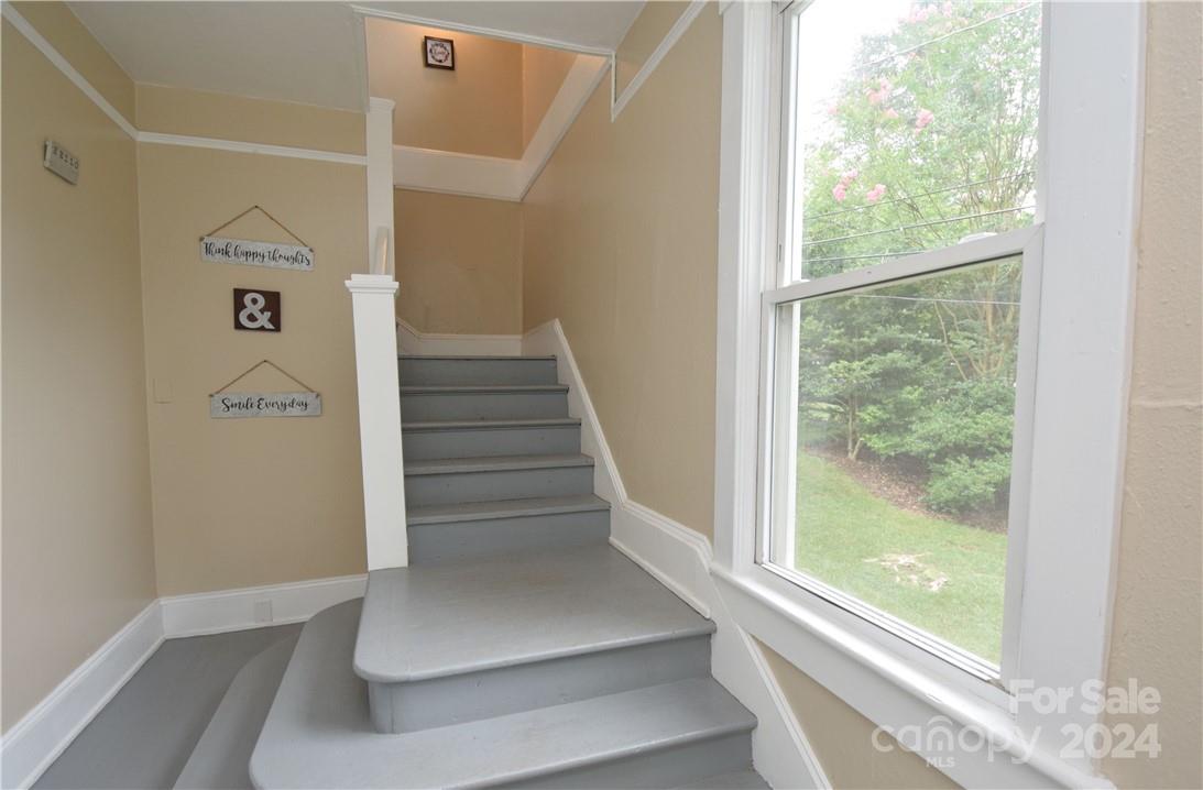 144 Oakland Circle Canton NC 28716