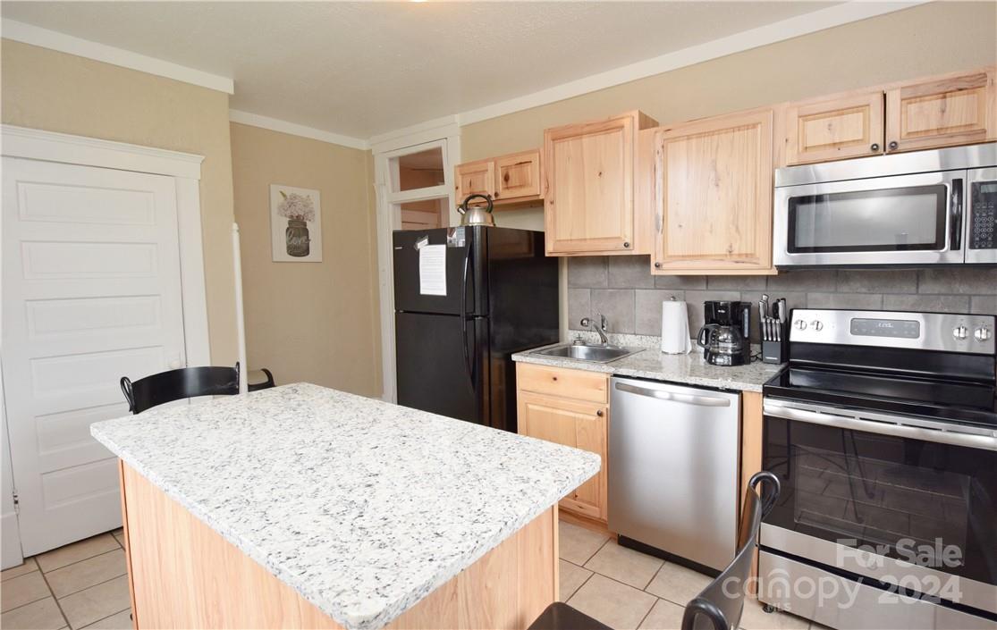 144 Oakland Circle Canton NC 28716