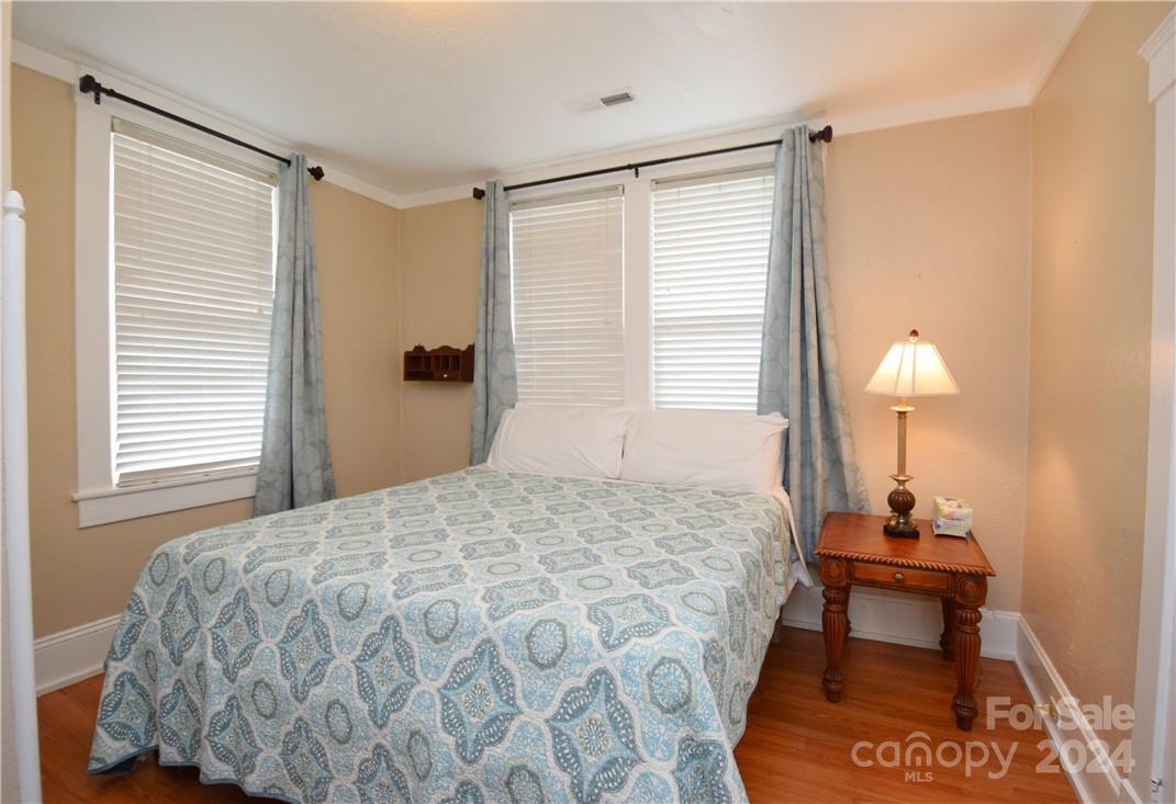144 Oakland Circle Canton NC 28716