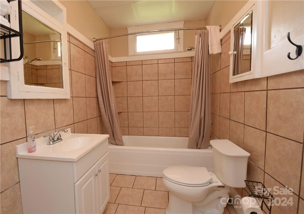 144 Oakland Circle Canton NC 28716