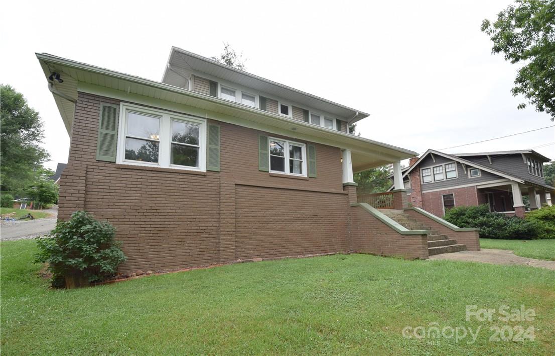 144 Oakland Circle Canton NC 28716