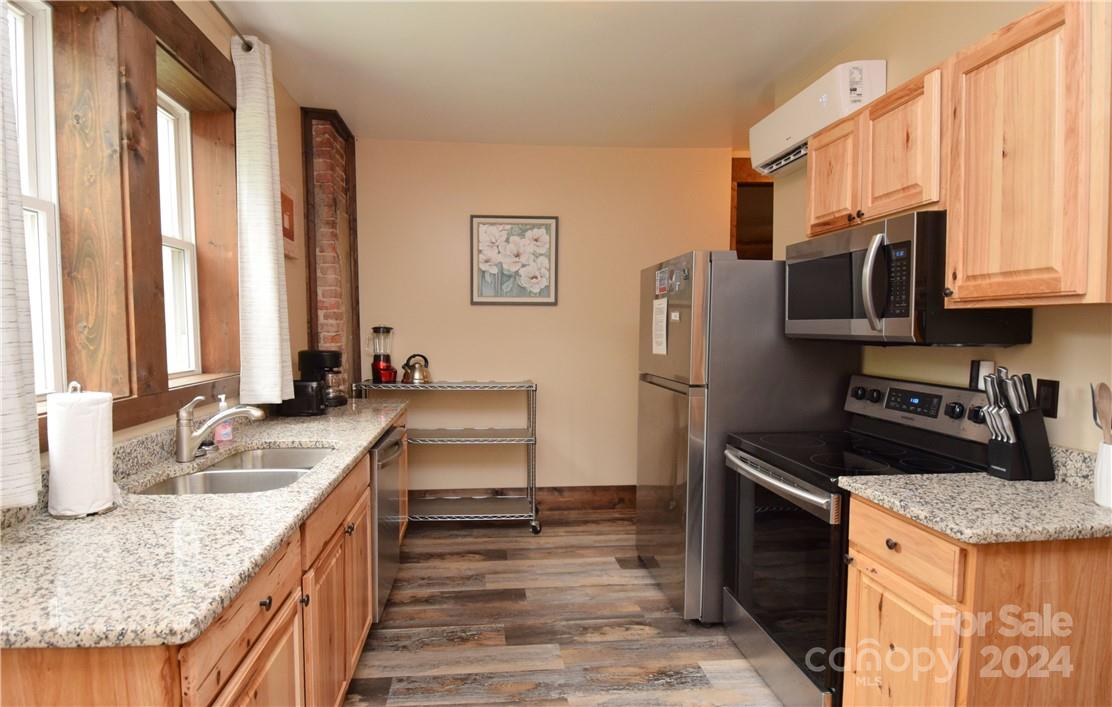 144 Oakland Circle Canton NC 28716