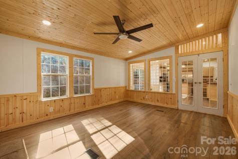 398 Dogwood Drive Bakersville NC 28705