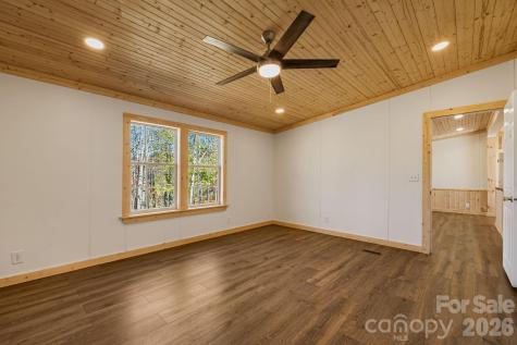 398 Dogwood Drive Bakersville NC 28705