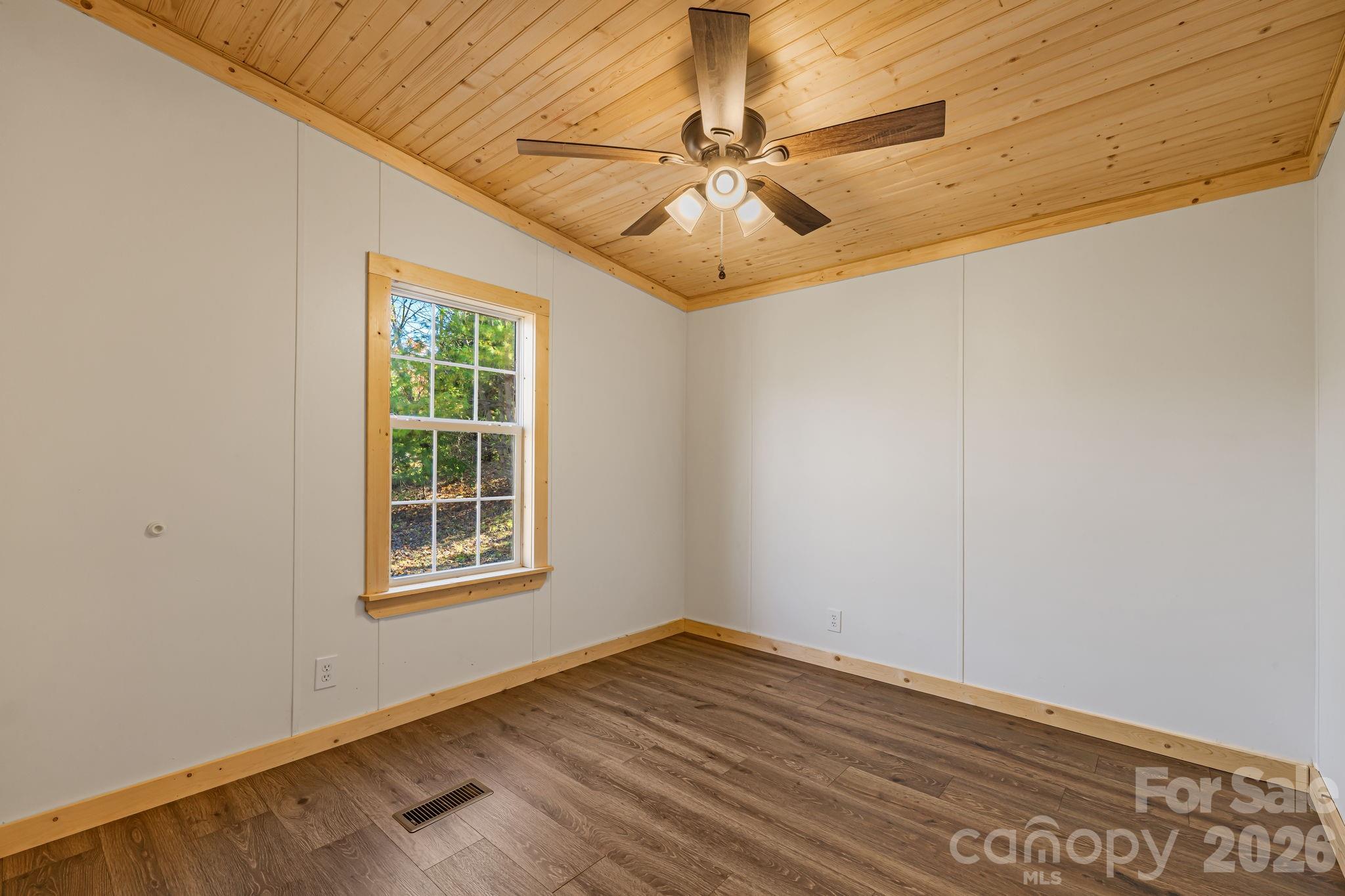 398 Dogwood Drive Bakersville NC 28705