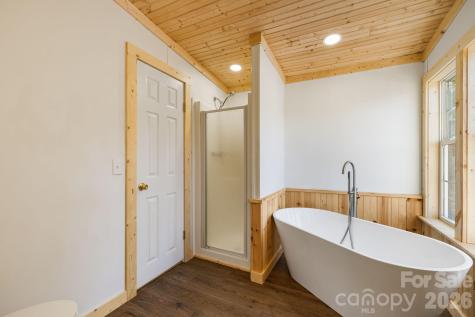 398 Dogwood Drive Bakersville NC 28705