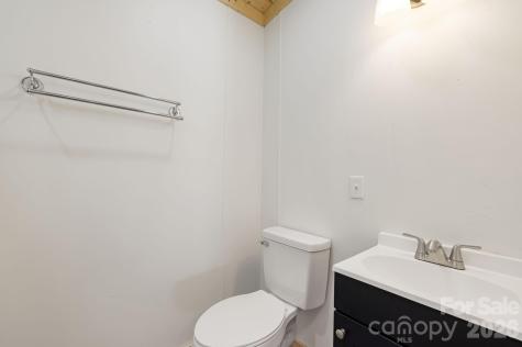 398 Dogwood Drive Bakersville NC 28705