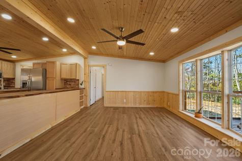 398 Dogwood Drive Bakersville NC 28705