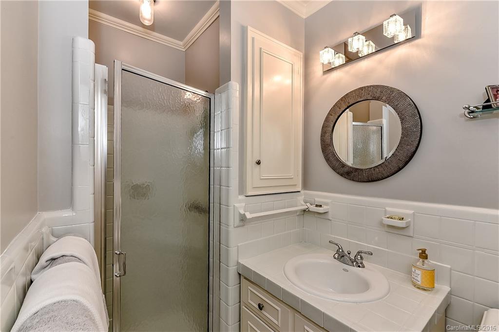 2630 Bucknell Avenue Charlotte NC 28207