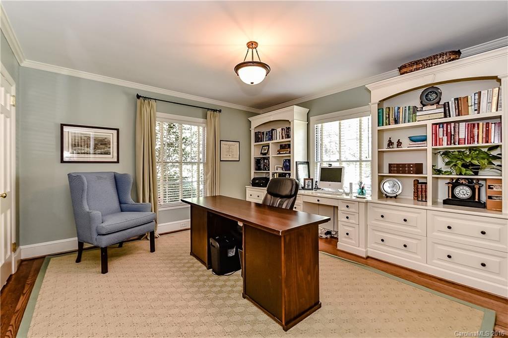 2630 Bucknell Avenue Charlotte NC 28207