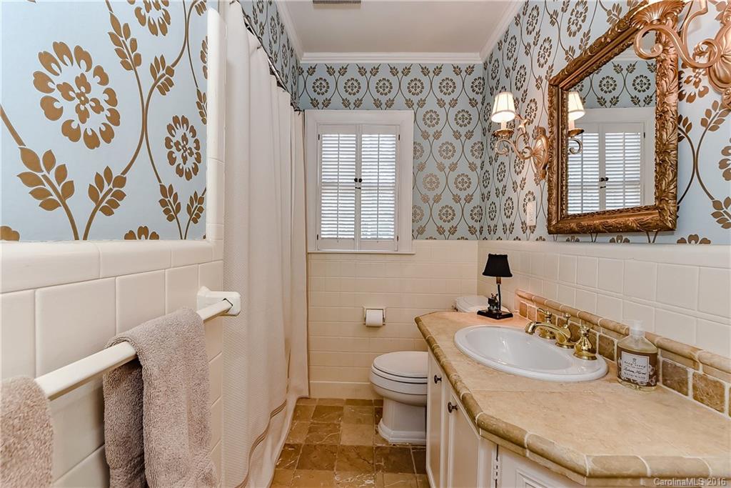 2630 Bucknell Avenue Charlotte NC 28207