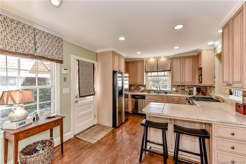 2630 Bucknell Avenue Charlotte NC 28207
