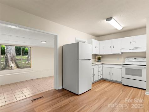 99 Nevada Avenue Asheville NC 28806