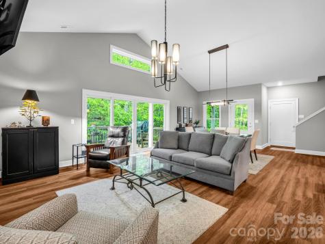 29 Stonehollow Lane Brevard NC 28712