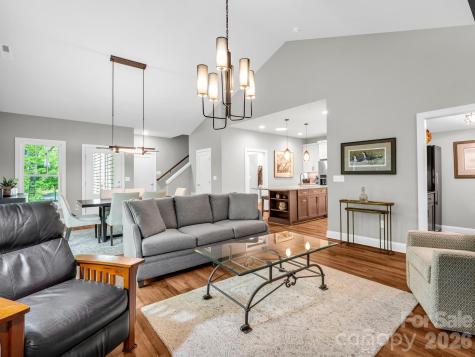 29 Stonehollow Lane Brevard NC 28712