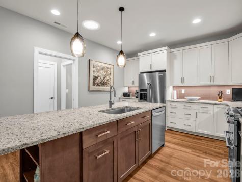 29 Stonehollow Lane Brevard NC 28712