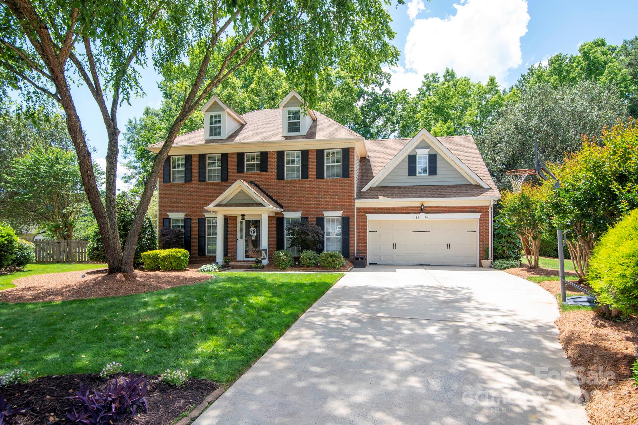 8809 Orchid Place Charlotte NC 28277