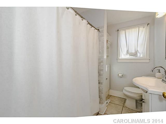1534 Crystal Road Charlotte NC 28205