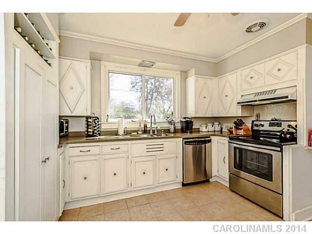 1534 Crystal Road Charlotte NC 28205