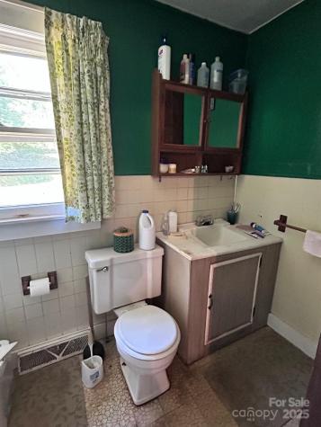 611 Johnson Hollow Road Bakersville NC 28705