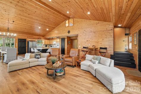34 Wolfs Head Court Mars Hill NC 28754