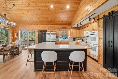 34 Wolfs Head Court Mars Hill NC 28754