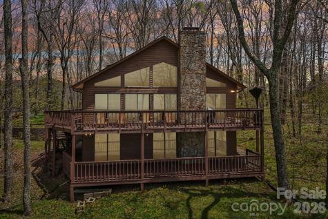 34 Wolfs Head Court Mars Hill NC 28754