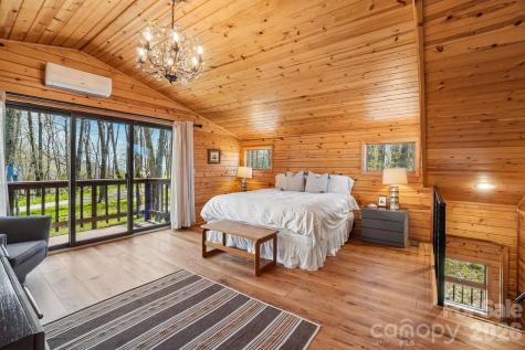 34 Wolfs Head Court Mars Hill NC 28754