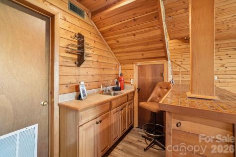 34 Wolfs Head Court Mars Hill NC 28754