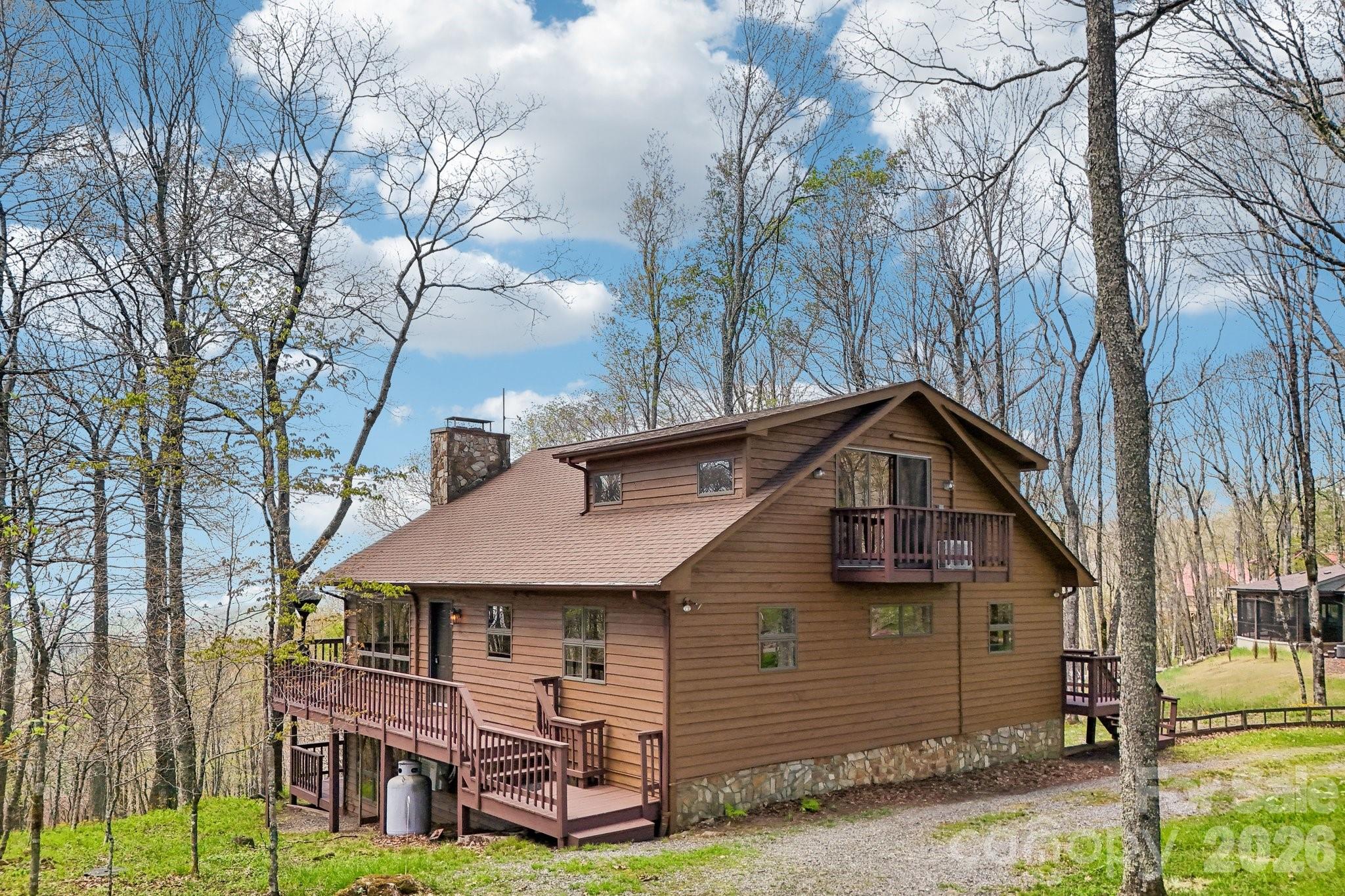 34 Wolfs Head Court Mars Hill NC 28754