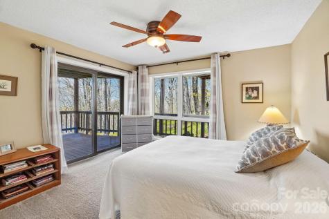 34 Wolfs Head Court Mars Hill NC 28754