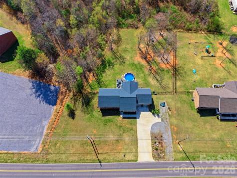 976 Amherst Road Morganton NC 28655