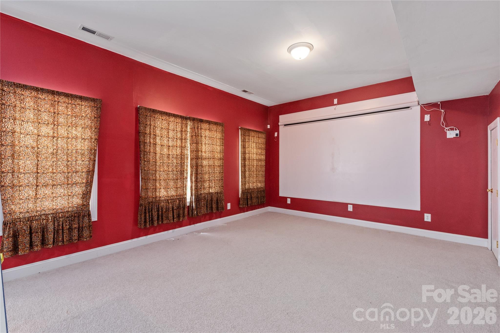 8914 Landsdowne Avenue Harrisburg NC 28075