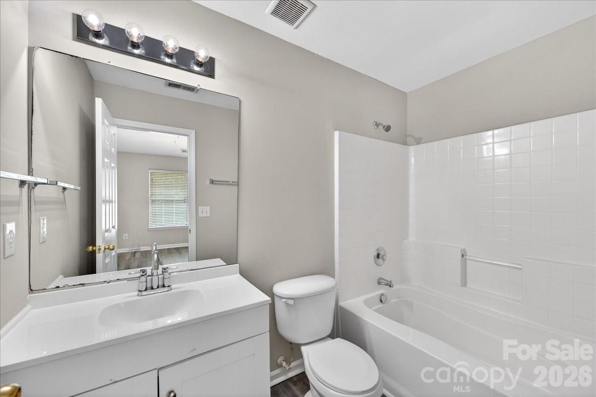 8619 Wandering Creek Way Charlotte NC 28227