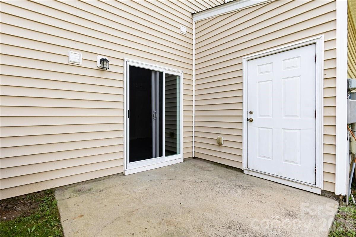8619 Wandering Creek Way Charlotte NC 28227