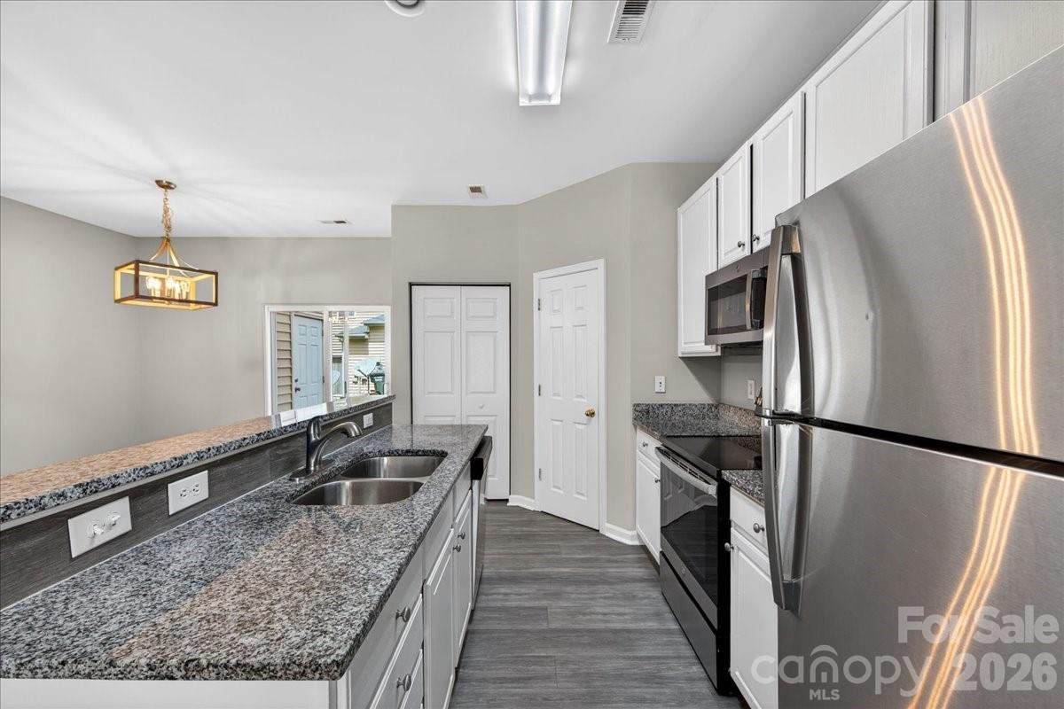 8619 Wandering Creek Way Charlotte NC 28227