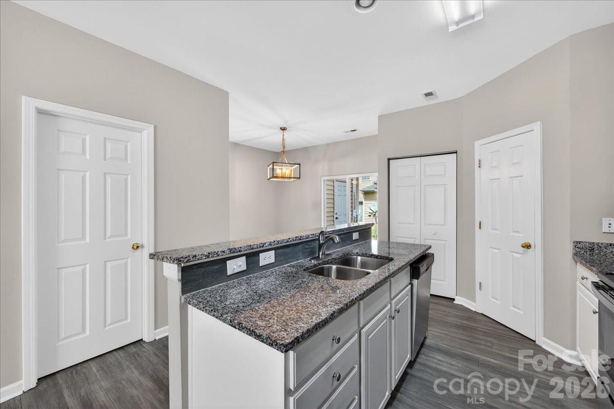 8619 Wandering Creek Way Charlotte NC 28227