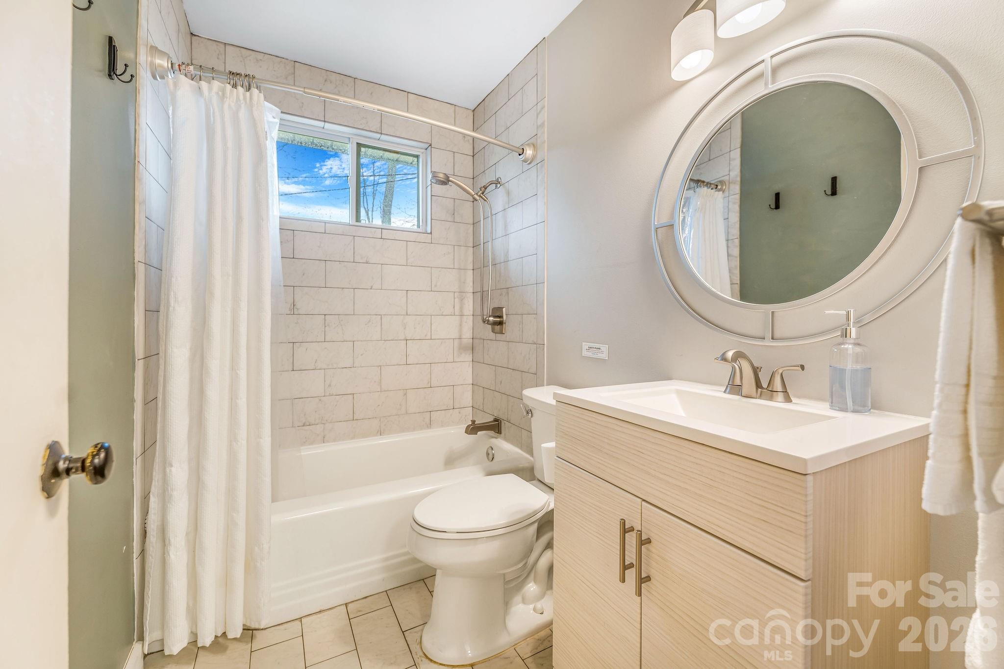 96 Oak Hill Road Candler NC 28715