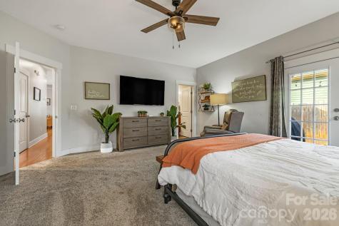 17 Byrdcliffe Lane Asheville NC 28805