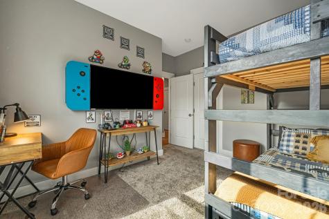 17 Byrdcliffe Lane Asheville NC 28805