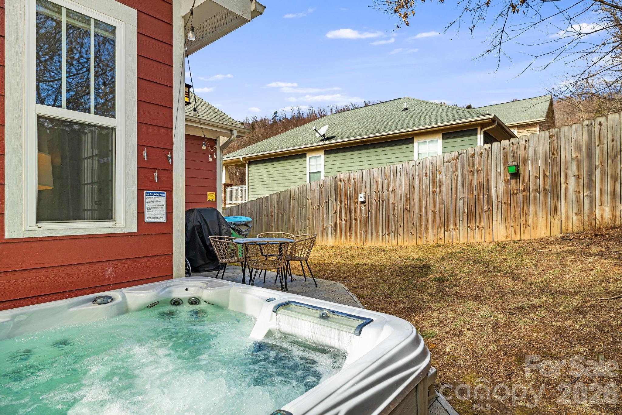 17 Byrdcliffe Lane Asheville NC 28805