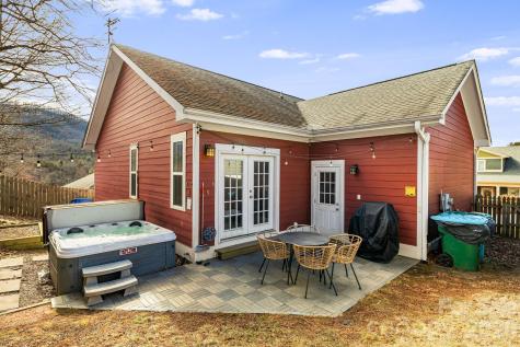 17 Byrdcliffe Lane Asheville NC 28805