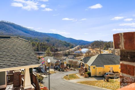 17 Byrdcliffe Lane Asheville NC 28805