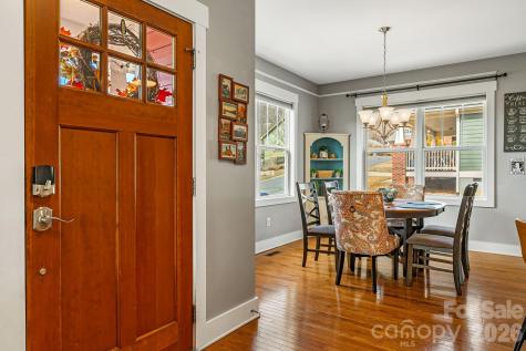 17 Byrdcliffe Lane Asheville NC 28805