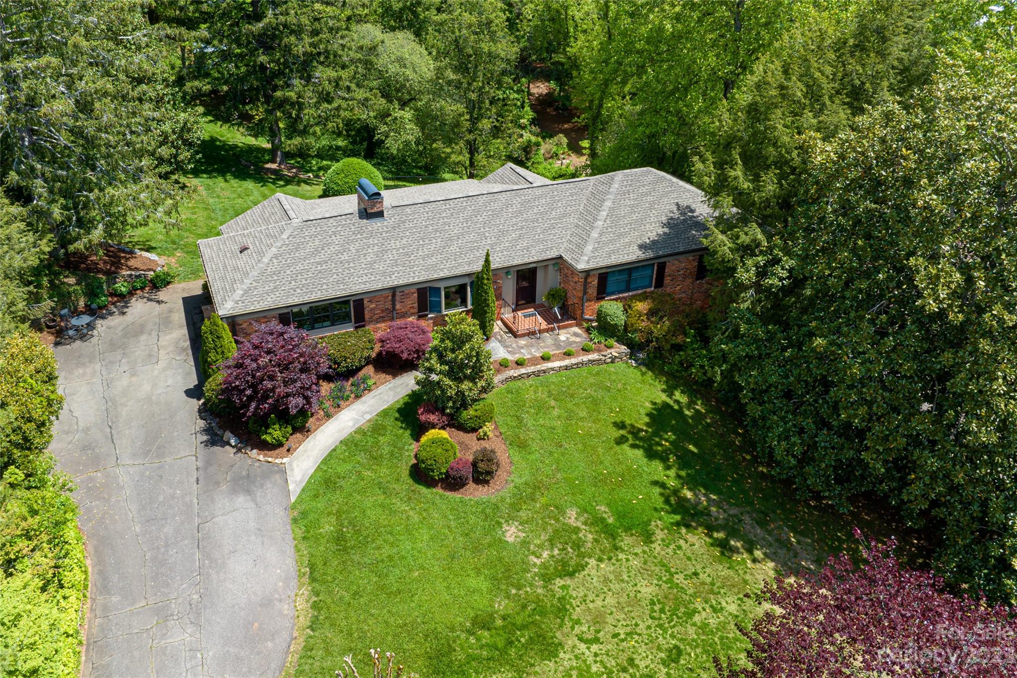 12 Club View Road Asheville NC 28804