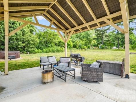 219 Jackson Loop Road Flat Rock NC 28731