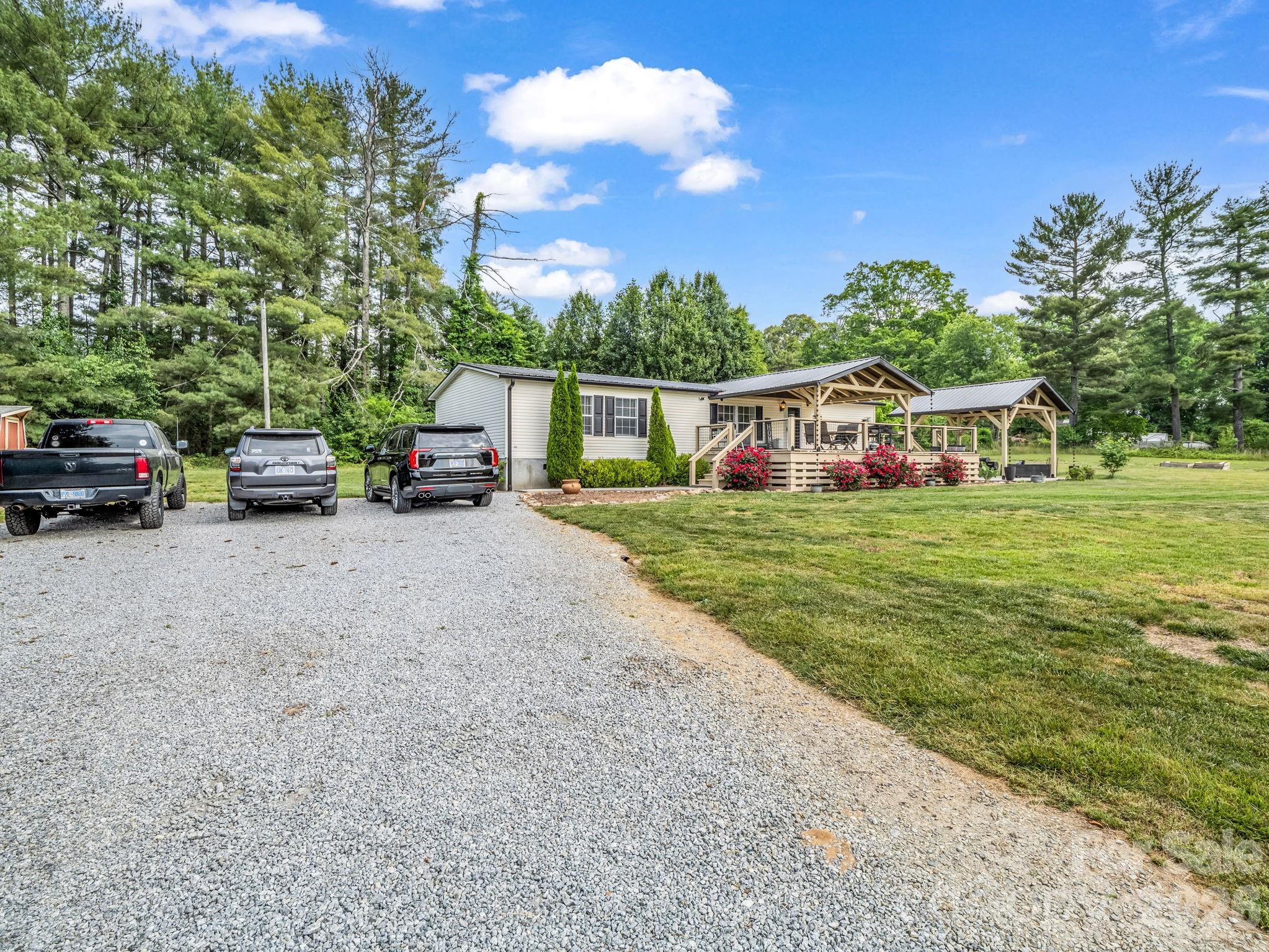 219 Jackson Loop Road Flat Rock NC 28731