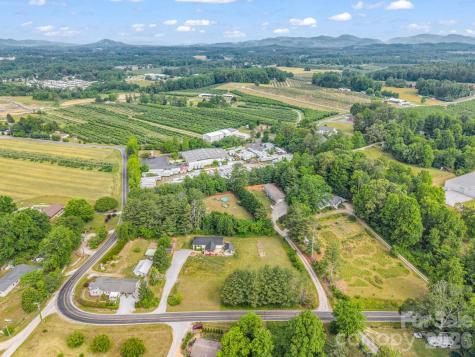 219 Jackson Loop Road Flat Rock NC 28731