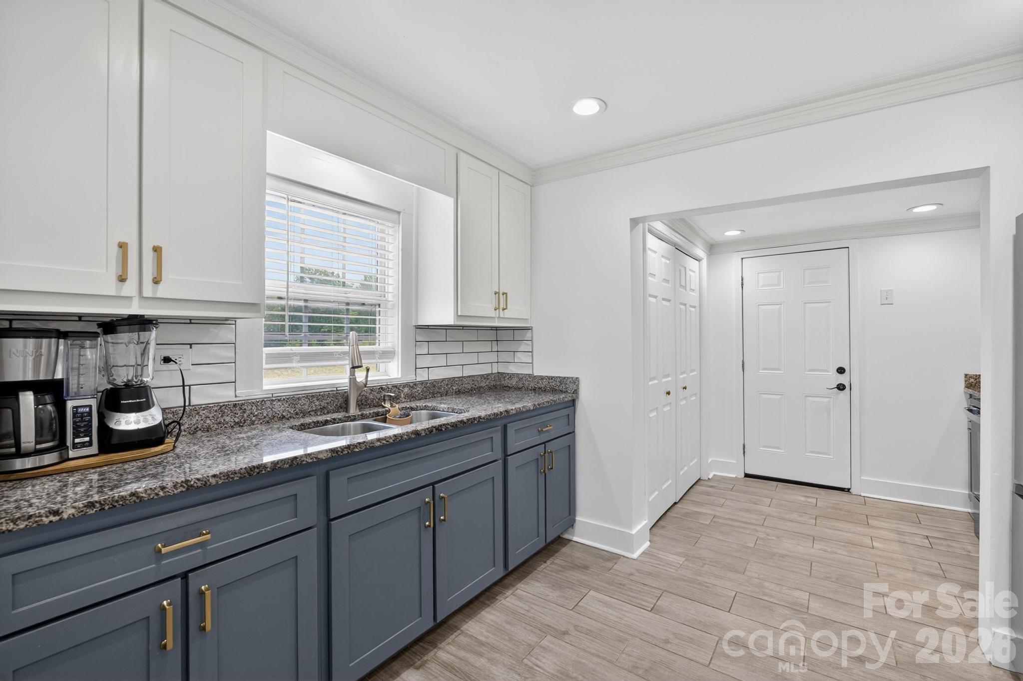 2076 Connelly Springs Road Lenoir NC 28645