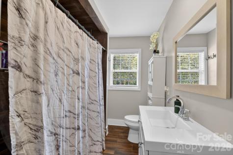 2076 Connelly Springs Road Lenoir NC 28645